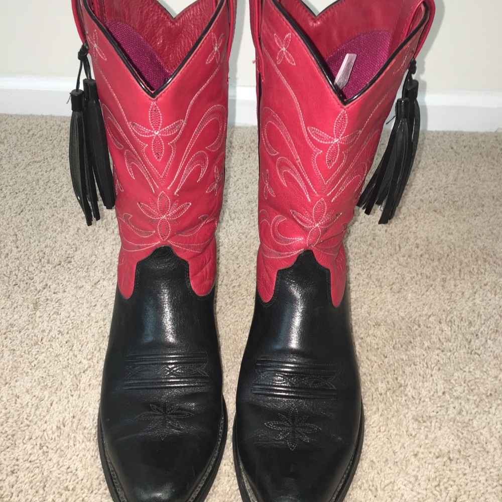 Ariat Red and Black Women’s Size 9 Western Boots